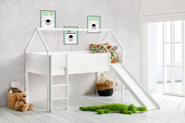 HOUSE ZJEŻDALNIA Łóżko białe sosnowe na antresoli 200x90